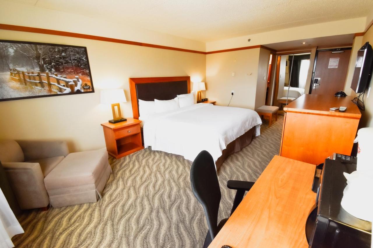Canad Inns Destination Centre Polo Park Виннипег Экстерьер фото